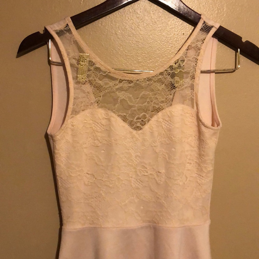 Dress - Picture 4 of 4
